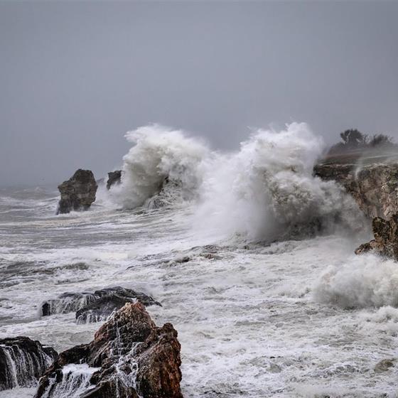 Storm Benjamin komt eraan — bescherm je zonwering en kozijnen!