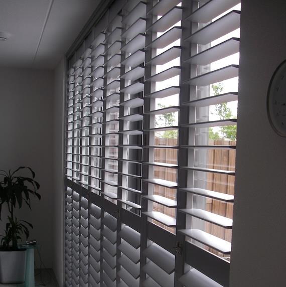 RMN Shutters